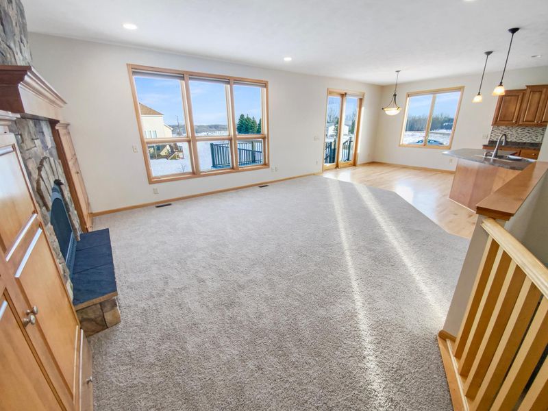 515 Saxon Dr, Elko New Market, MN 55054