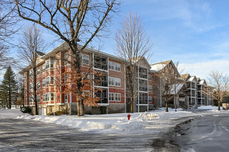 9165 Comstock Ln N #204, Maple Grove, MN 55311