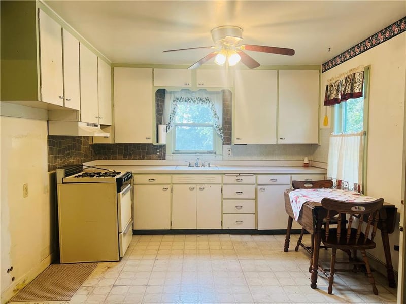 107 5th St, Donnelly, MN 56235
