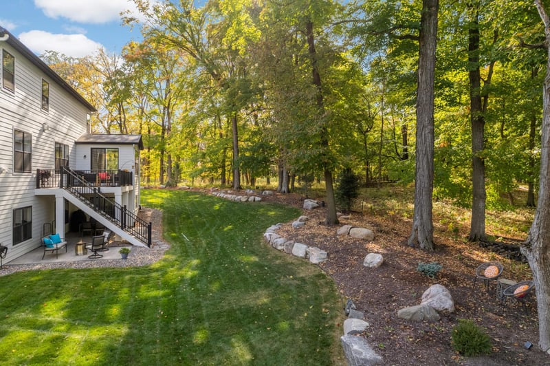 6655 Bracken Dr, Excelsior, MN 55331
