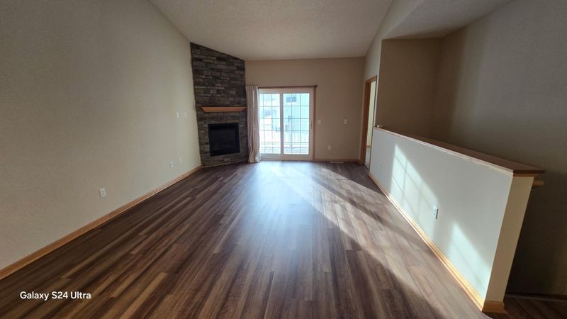 11683 Alpine Dr, Monticello, MN 55362