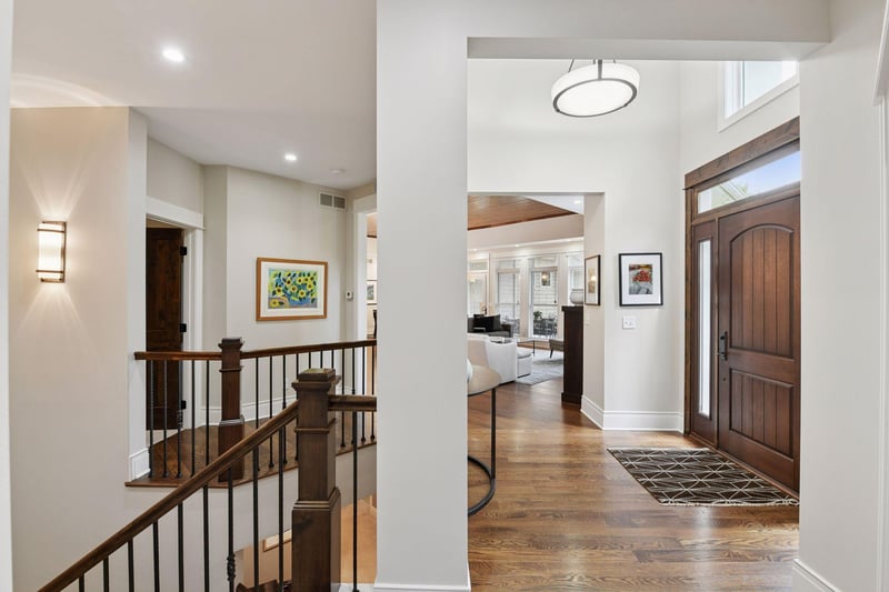 15730 Portico Dr, Minnetonka, MN 55391
