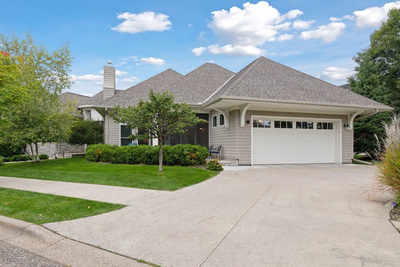 15730 Portico Dr, Minnetonka, MN 55391