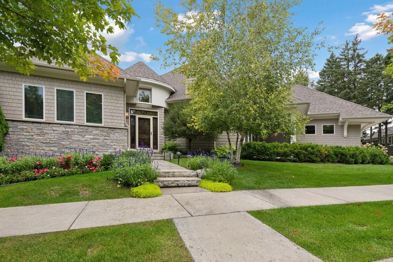 15730 Portico Dr, Minnetonka, MN 55391
