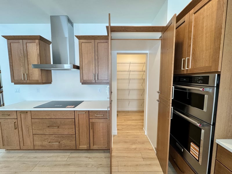 4800 4th St S, Moorhead, MN 56560