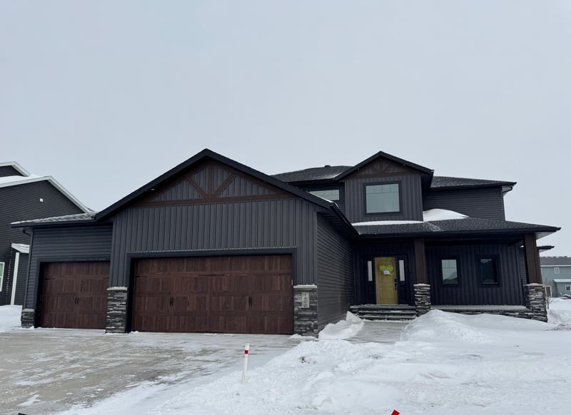 4800 4th St S, Moorhead, MN 56560