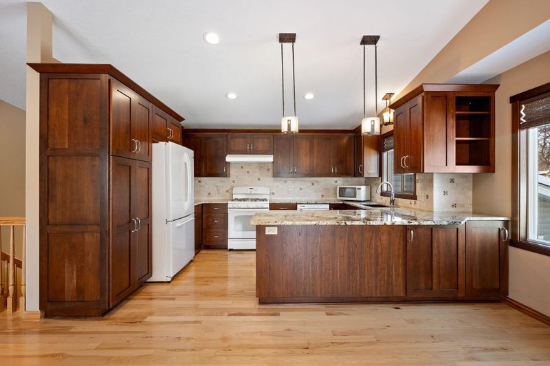 7606 116th Ave N, Champlin, MN 55316