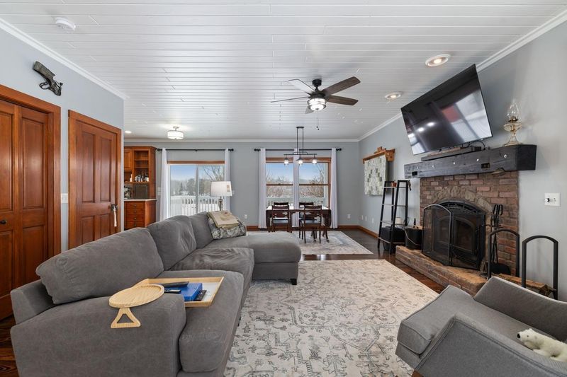10480 Heather Ln, Rogers, MN 55374