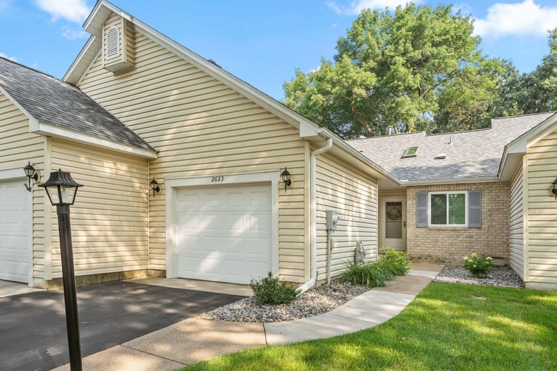 2623 Lake Court Dr, Mounds View, MN 55112