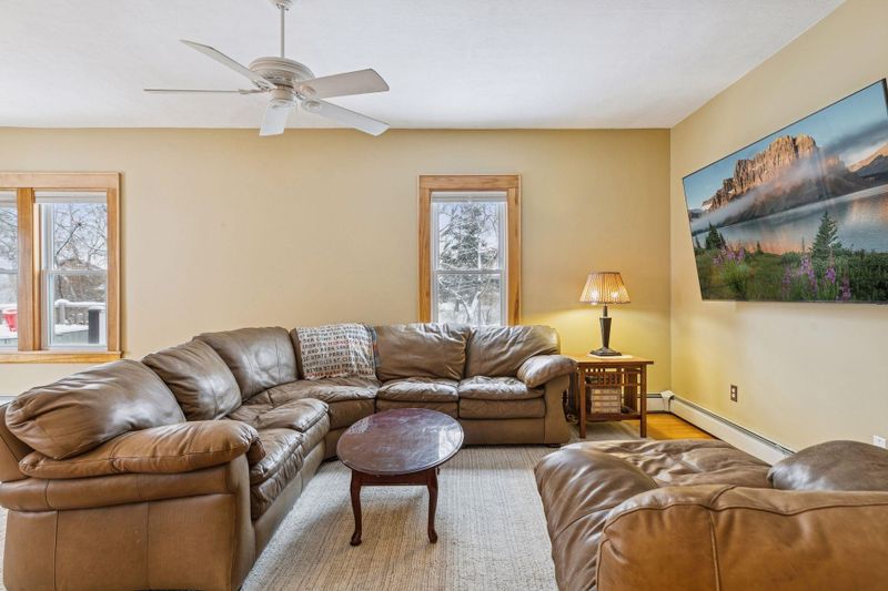 806 15th Ave N, South Saint Paul, MN 55075