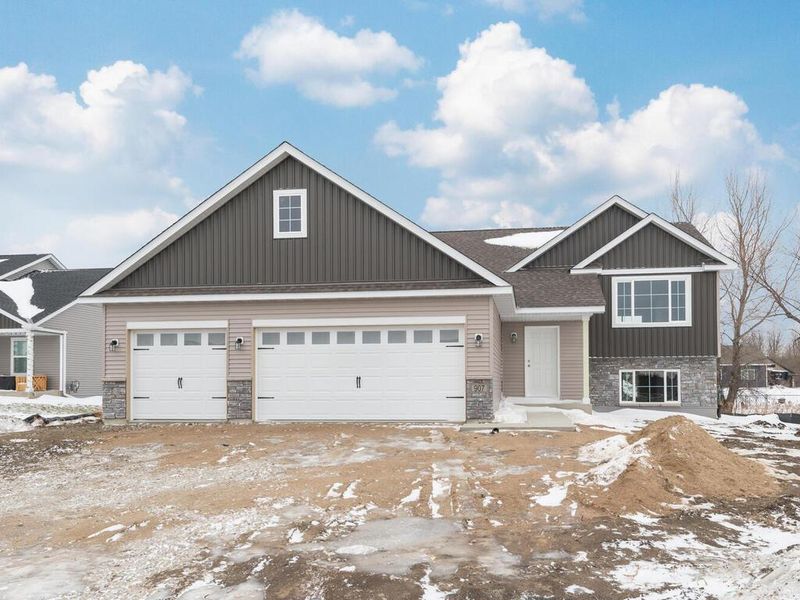 907 Emily Ct NE, Montgomery, MN 56069