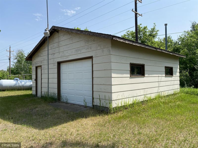 7368 County Highway 61, Rutledge, MN 55795