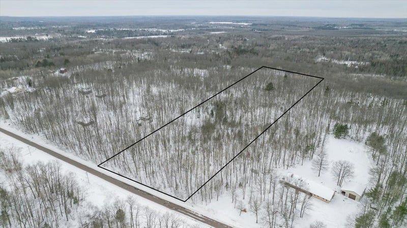 6501 S Degerman Rd, Lake Nebagamon, WI 54849