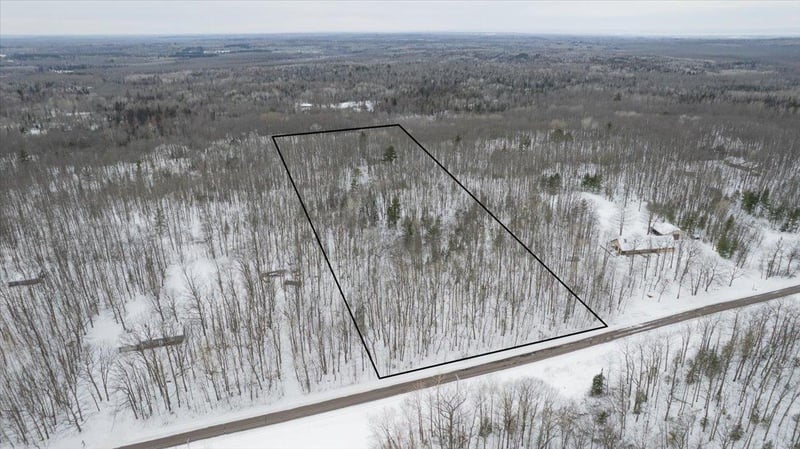 6501 S Degerman Rd, Lake Nebagamon, WI 54849