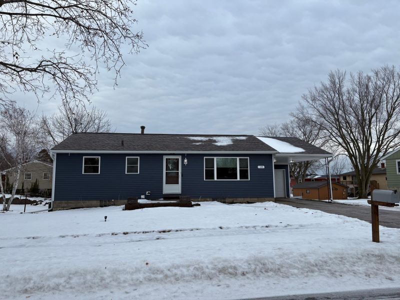 115 3rd St SE, Plainview, MN 55964
