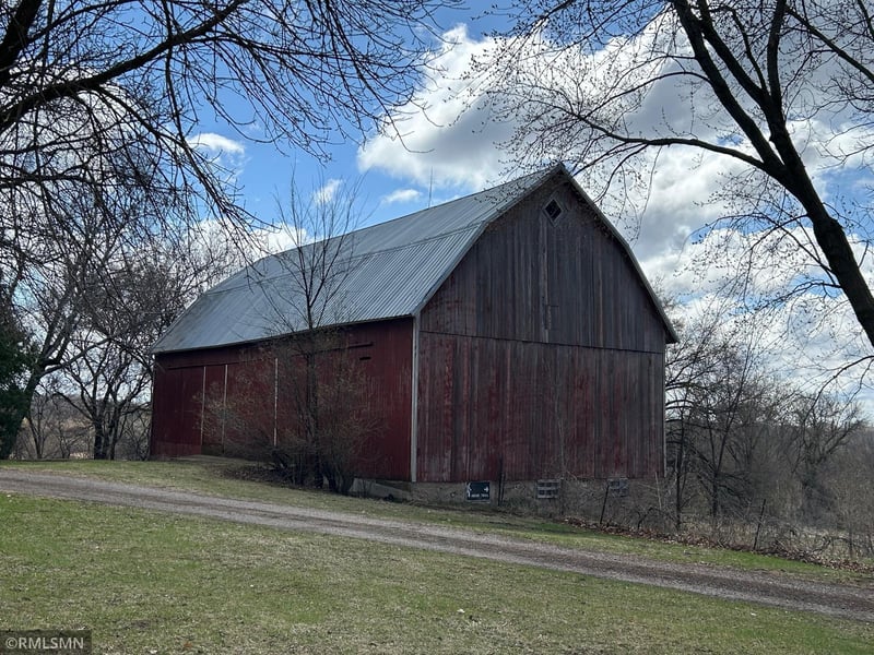 5470 Town Hall Dr, Greenfield, MN 55357