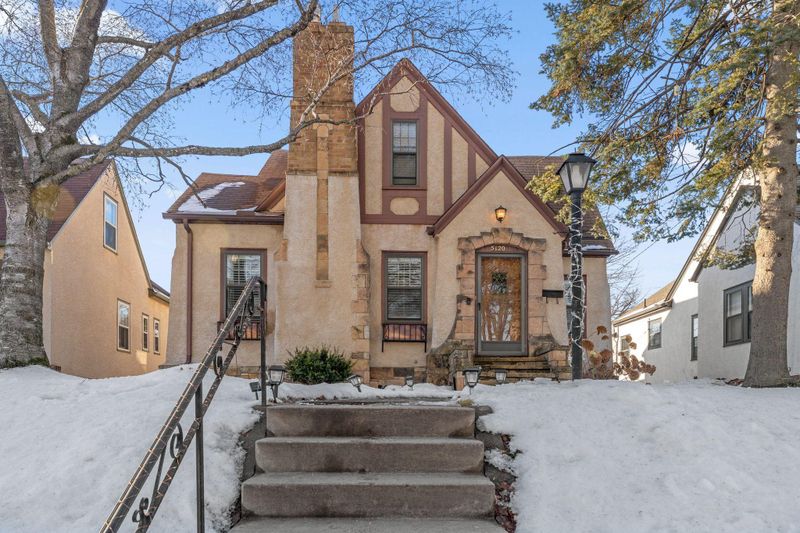 5120 15th Ave S, Minneapolis, MN 55417
