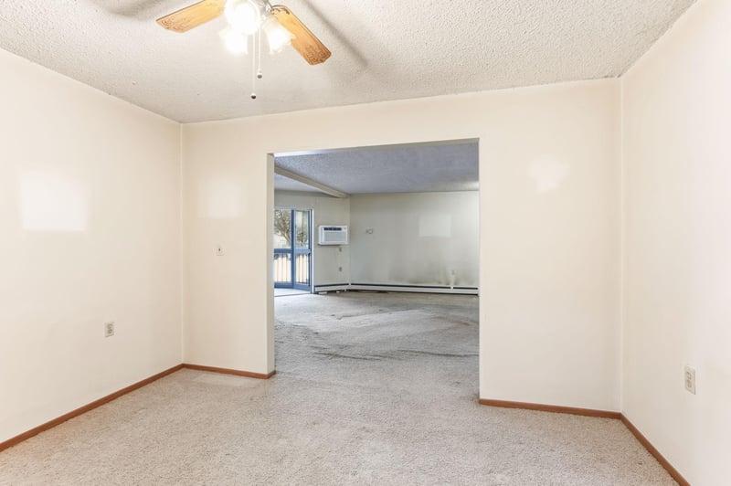 3232 Fremont Ave N #111, Minneapolis, MN 55412