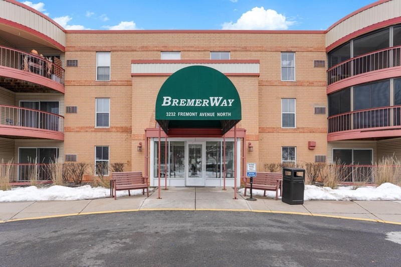 3232 Fremont Ave N #111, Minneapolis, MN 55412