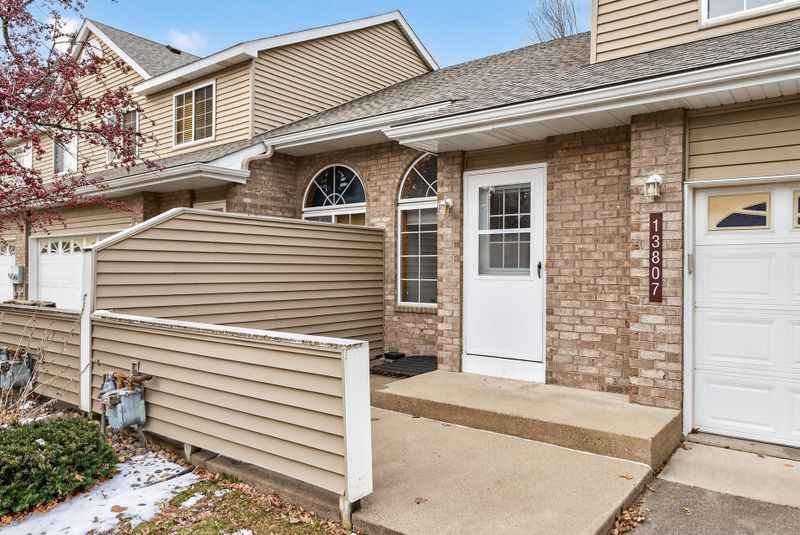 13807 Granada Way #9, Apple Valley, MN 55124