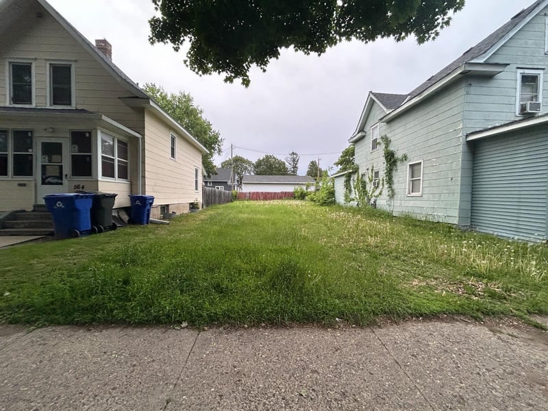 562 Western Ave N, Saint Paul, MN 55103