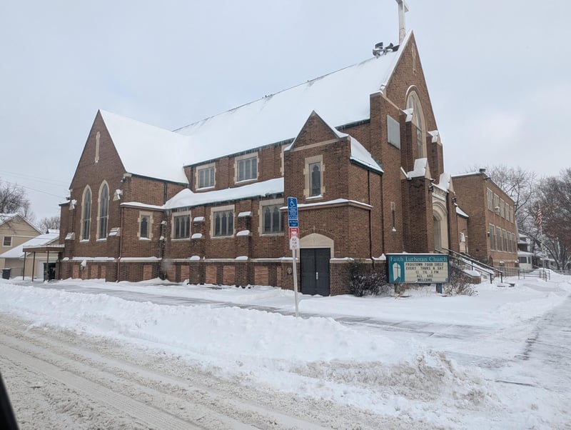 499 Charles Ave, Saint Paul, MN 55103