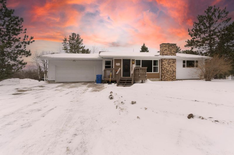7021 Dickinson Dr NW, Bemidji, MN 56601