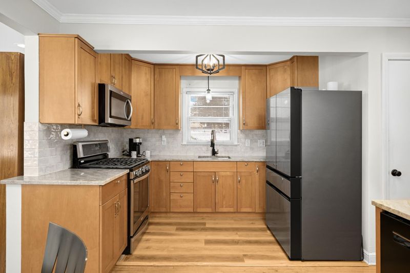 2710 Salem Ave, Saint Louis Park, MN 55416