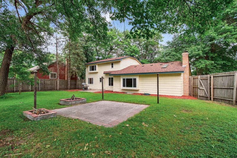 12092 Butternut St NW, Coon Rapids, MN 55448