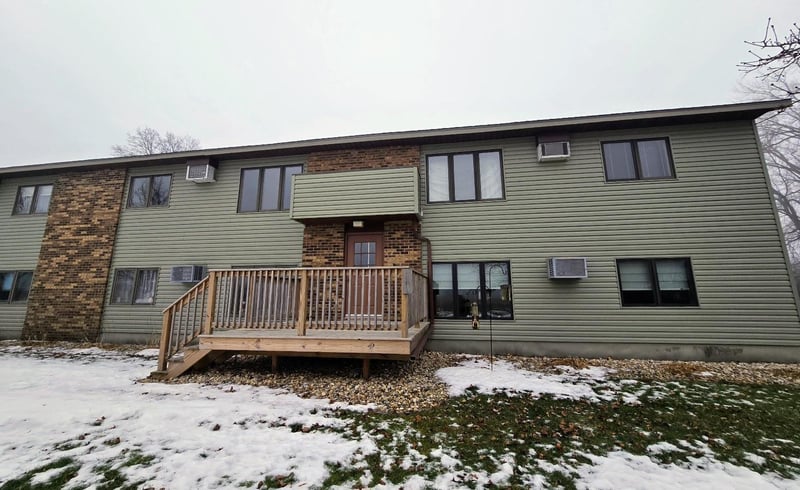 612 7th St NE #6, Pipestone, MN 56164