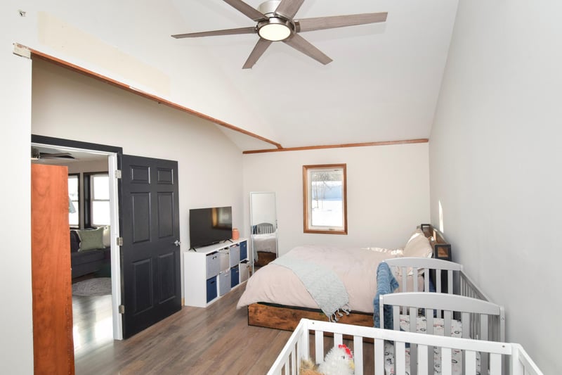 285 Pokegama Ave W, Henriette, MN 55036