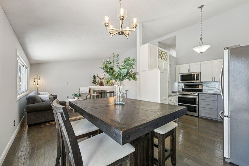 4202 Shirlee Ln N, Shoreview, MN 55126