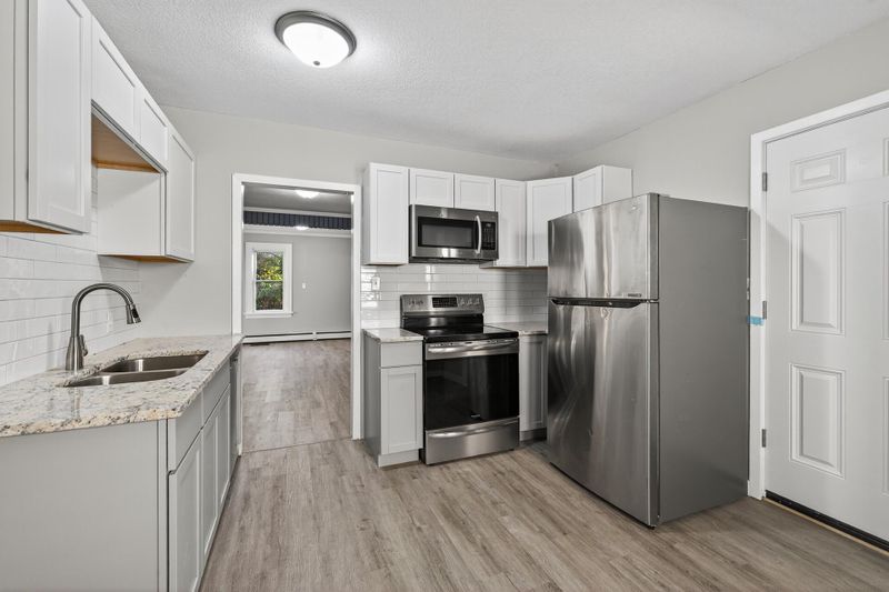 628 Iowa Ave E, Saint Paul, MN 55130