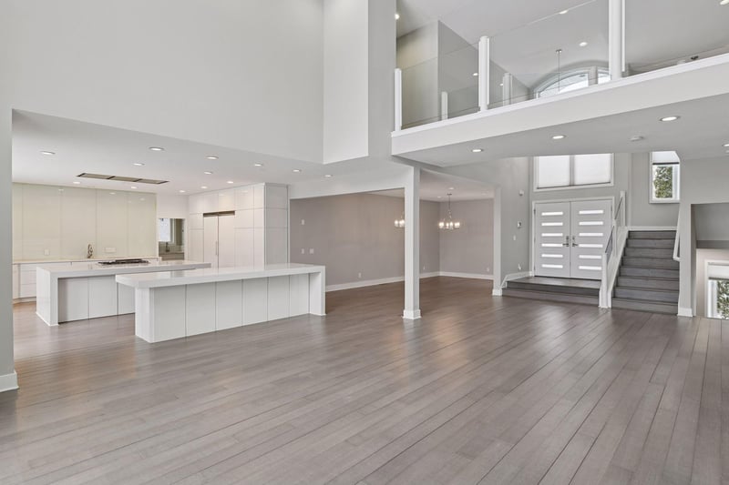 2427 Emerald Trl, Minnetonka, MN 55305