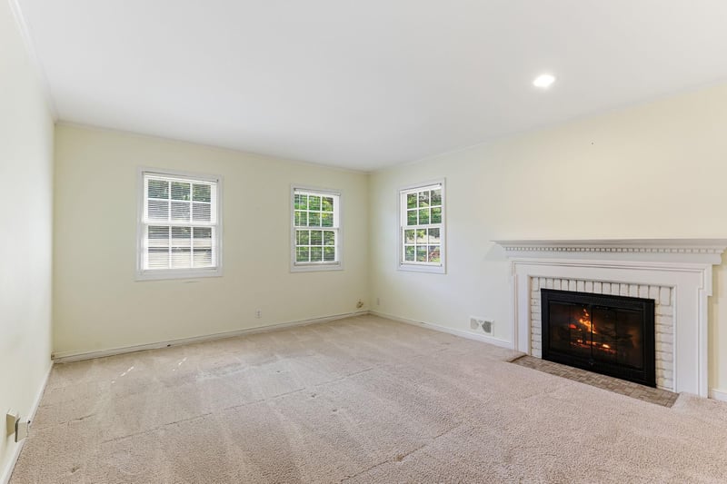 1611 Sumter Ave N, Golden Valley, MN 55427