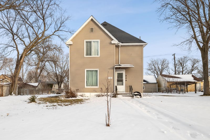 406 E Ciro St, Truman, MN 56088