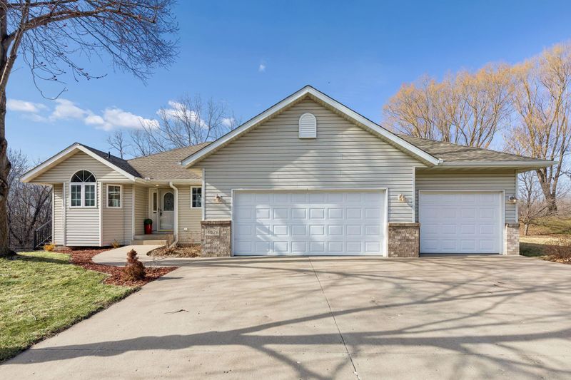 14026 Bluebird Trl NE, Prior Lake, MN 55372