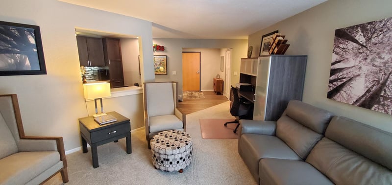 1700 Four Oaks Rd #238, Eagan, MN 55121