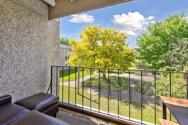 4130 Rahn Rd #209, Eagan, MN 55122