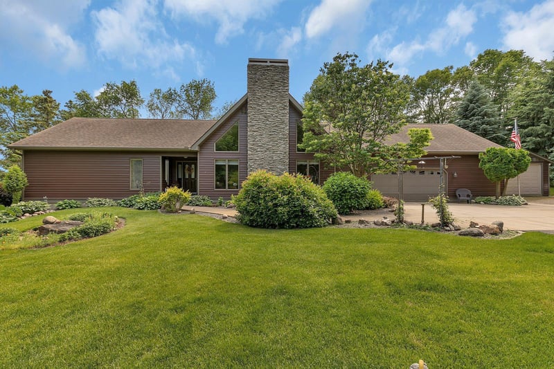 72959 235th St, Dassel, MN 55325