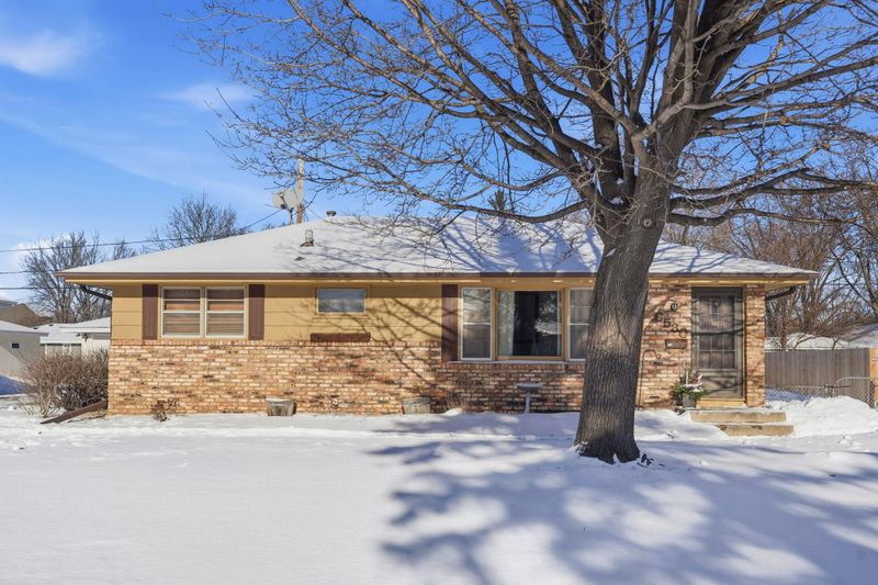 6530 45th Pl N, Crystal, MN 55428