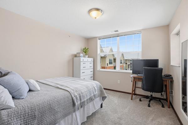 5445 Boone Ave N #317, New Hope, MN 55428
