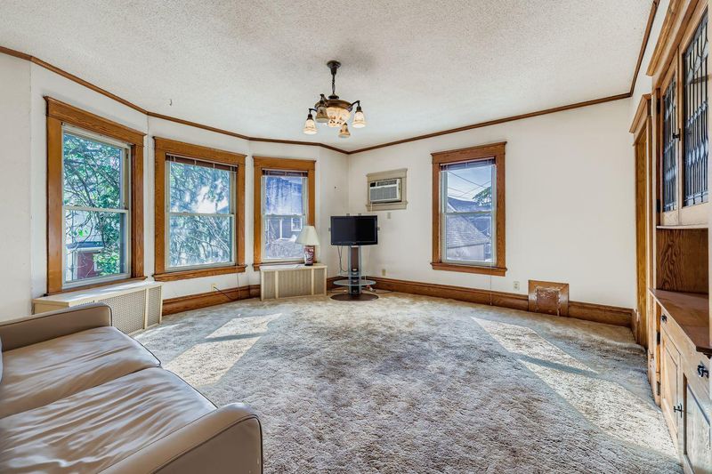 1118 Marshall Ave, Saint Paul, MN 55104