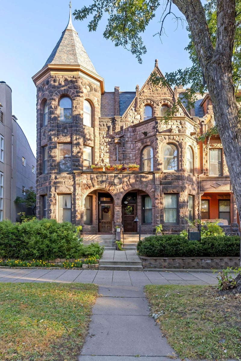 599 Summit Ave, Saint Paul, MN 55102