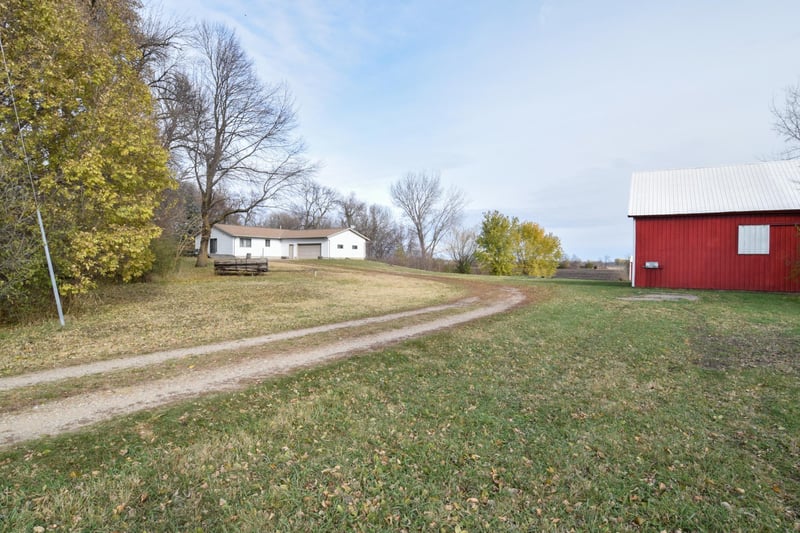 7612 Plum Ave, Brownton, MN 55312