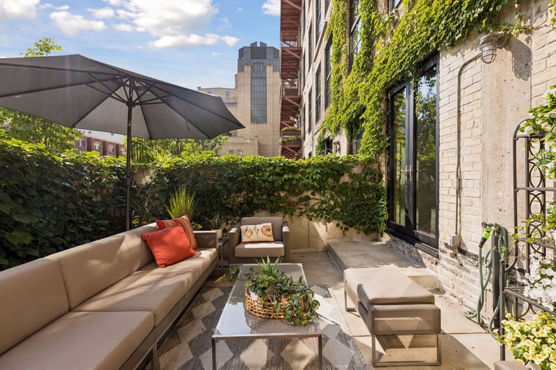 117 Portland Ave #402, Minneapolis, MN 55401