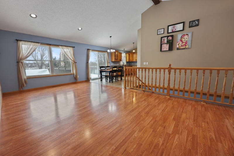 101 2nd St, Holdingford, MN 56340