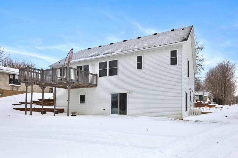 101 2nd St, Holdingford, MN 56340