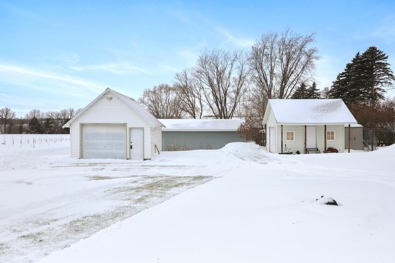 101 2nd St, Holdingford, MN 56340