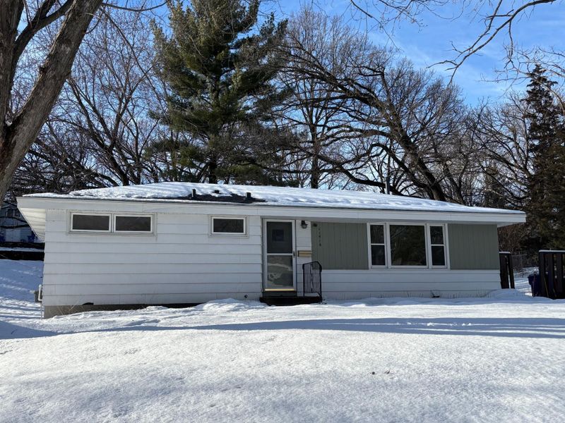 11516 Palmer Rd, Bloomington, MN 55437
